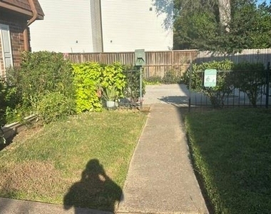 9303 Hammerly Boulevard - Photo Thumbnail 1