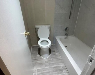 9303 Hammerly Boulevard - Photo Thumbnail 7