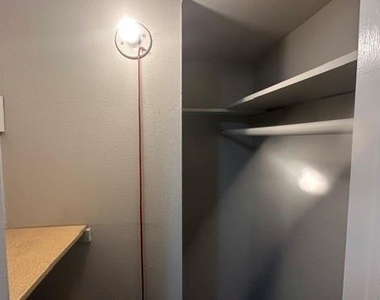 9303 Hammerly Boulevard - Photo Thumbnail 16