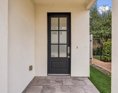 1029 Green Kensington Drive - Photo Thumbnail 1