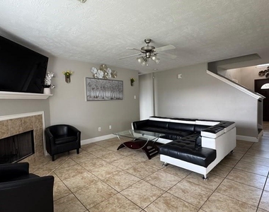 16910 Great Oaks Glen Drive - Photo Thumbnail 21