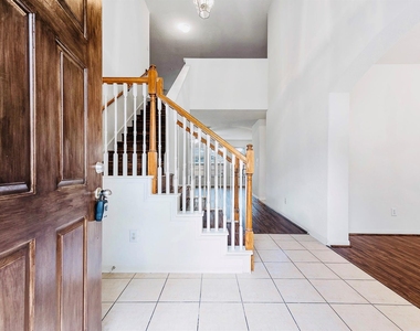 2032 Creek Shore Lane - Photo Thumbnail 25