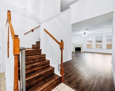 2032 Creek Shore Lane - Photo Thumbnail 26