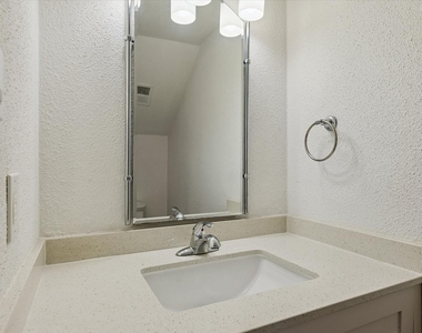 701 Bering Drive - Photo Thumbnail 15