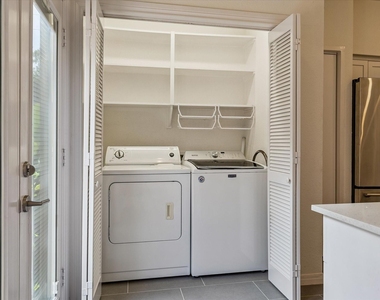 701 Bering Drive - Photo Thumbnail 12
