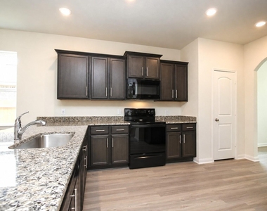 365 Stone Gage Drive - Photo Thumbnail 7