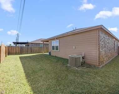 365 Stone Gage Drive - Photo Thumbnail 18