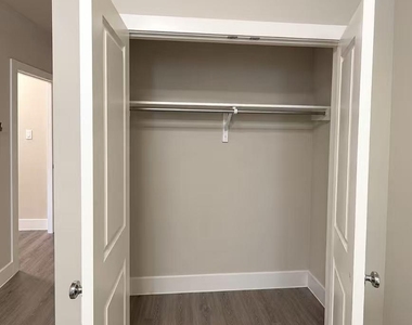 6702 Metro Boulevard - Photo Thumbnail 16