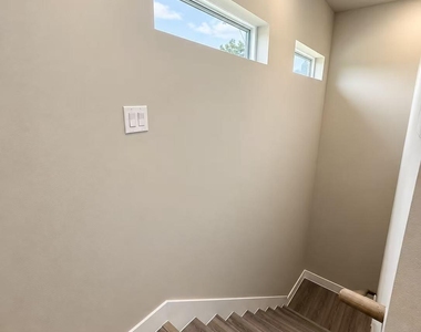 6702 Metro Boulevard - Photo Thumbnail 7