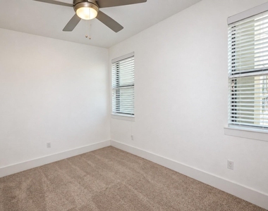 2401 Crawford Street - Photo Thumbnail 5