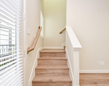 2305 Silva Park Lane - Photo Thumbnail 15