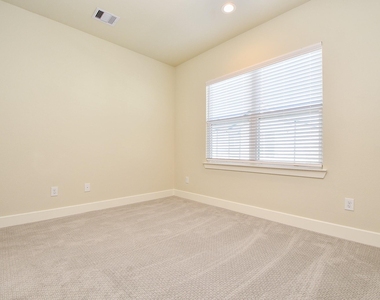 2305 Silva Park Lane - Photo Thumbnail 24