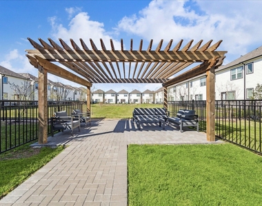 2305 Silva Park Lane - Photo Thumbnail 31