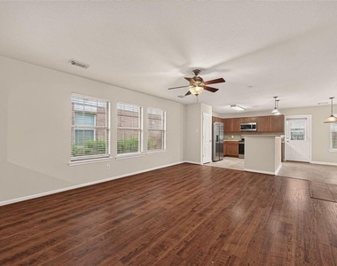 4219 Mineral Haven Drive - Photo Thumbnail 9