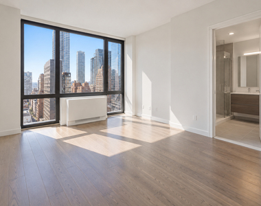 435 West 31st Street - Photo Thumbnail 1