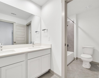 3331 Balboa Grove Lane - Photo Thumbnail 7
