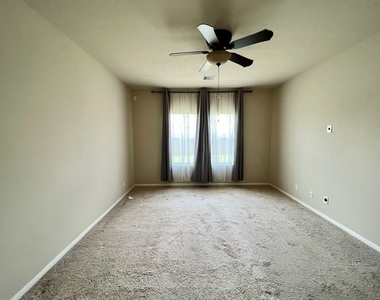 10831 Woodwind Shadows Drive - Photo Thumbnail 13