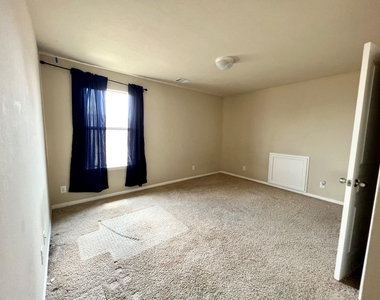 10831 Woodwind Shadows Drive - Photo Thumbnail 27