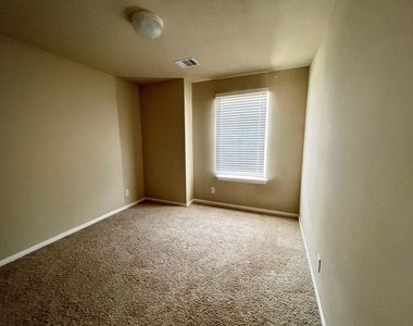 10831 Woodwind Shadows Drive - Photo Thumbnail 22