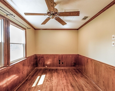 3827 Drake Street - Photo Thumbnail 19