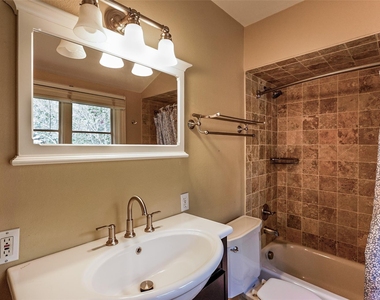 3827 Drake Street - Photo Thumbnail 22