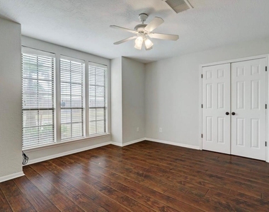 12715 Avenida Vaquero Street - Photo Thumbnail 17