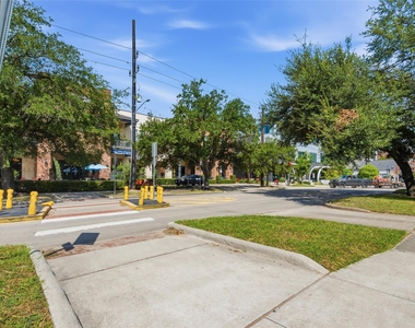 1008 Studewood Street - Photo Thumbnail 11