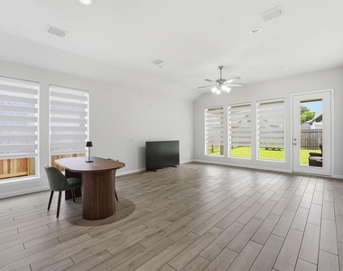 16719 Williams Gully Trail - Photo Thumbnail 17