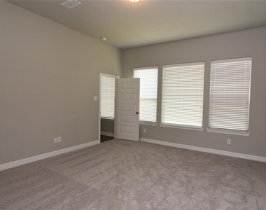 1052 Open Sky Drive - Photo Thumbnail 13
