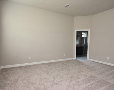 1052 Open Sky Drive - Photo Thumbnail 12