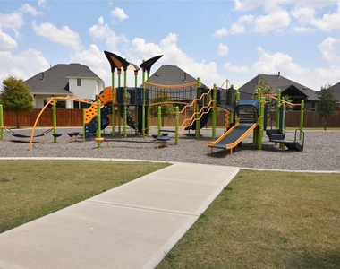 1052 Open Sky Drive - Photo Thumbnail 21