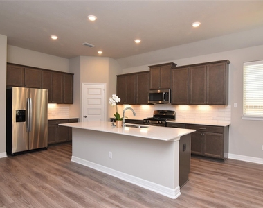 1052 Open Sky Drive - Photo Thumbnail 4