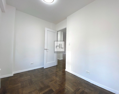 East 35th Street - Photo Thumbnail 5