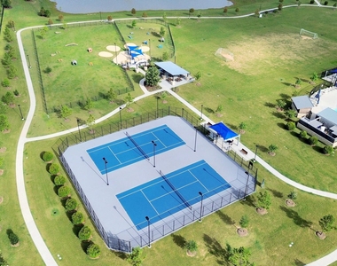 1409 Twilight Green Drive - Photo Thumbnail 20