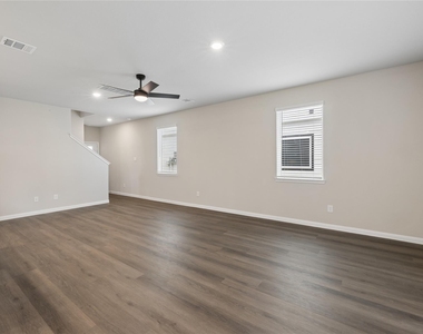 2340 Pipefish Drive - Photo Thumbnail 4