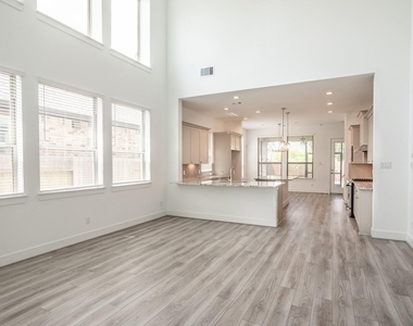 10719 Blossom River Drive - Photo Thumbnail 5