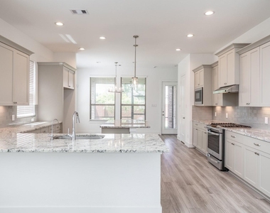 10719 Blossom River Drive - Photo Thumbnail 7