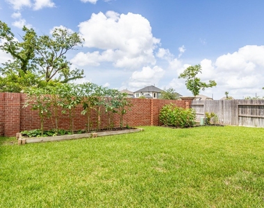 10719 Blossom River Drive - Photo Thumbnail 33