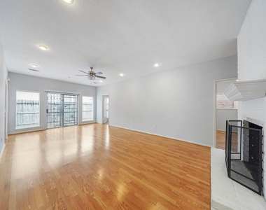 2226 Jamara Lane - Photo Thumbnail 1