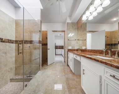 2226 Jamara Lane - Photo Thumbnail 12
