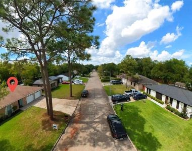 17014 Forest Bend Avenue - Photo Thumbnail 1