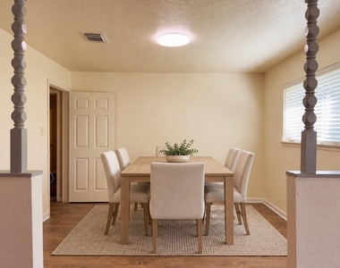 17014 Forest Bend Avenue - Photo Thumbnail 8
