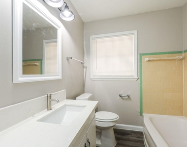 6002 Doulton Drive - Photo Thumbnail 14