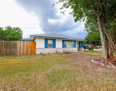 6002 Doulton Drive - Photo Thumbnail 18