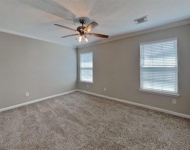 3015 Tall Tree Ridge Way - Photo Thumbnail 5