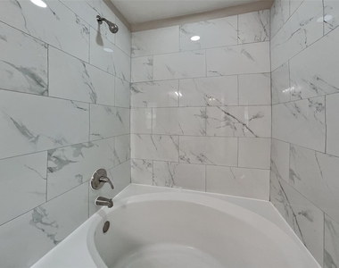 3015 Tall Tree Ridge Way - Photo Thumbnail 9