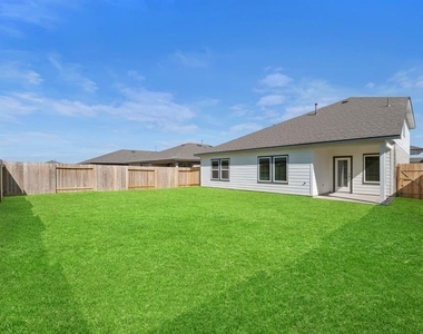 7214 Sunset Creek Drive - Photo Thumbnail 16