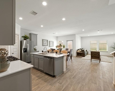 7214 Sunset Creek Drive - Photo Thumbnail 3