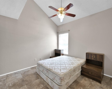 12900 Walden Road - Photo Thumbnail 12