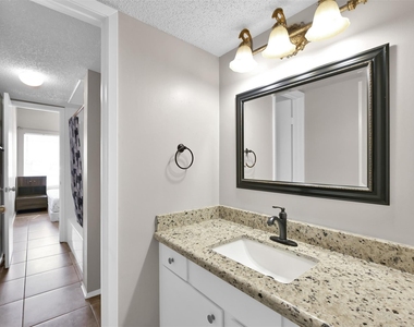 12900 Walden Road - Photo Thumbnail 14
